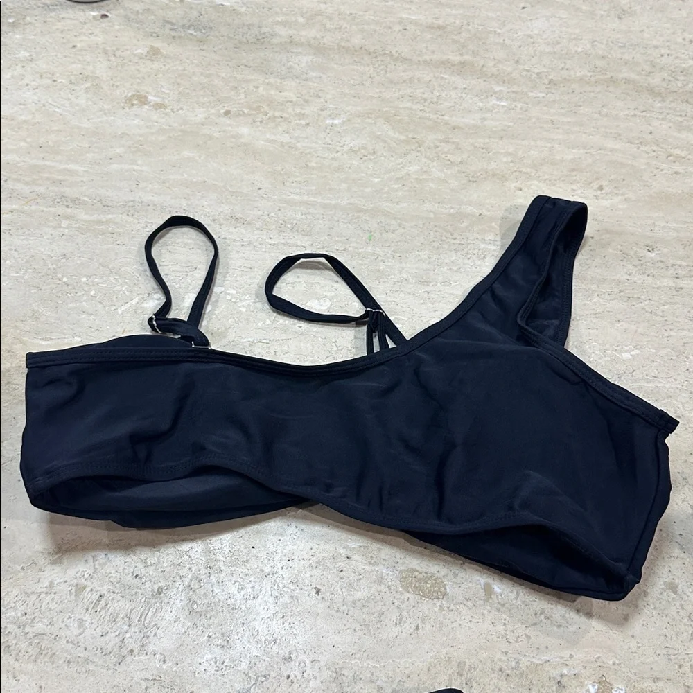 Women’s swimwear Black Bathing Suit Two Piece Bikini Swimsuit NWT Size XL